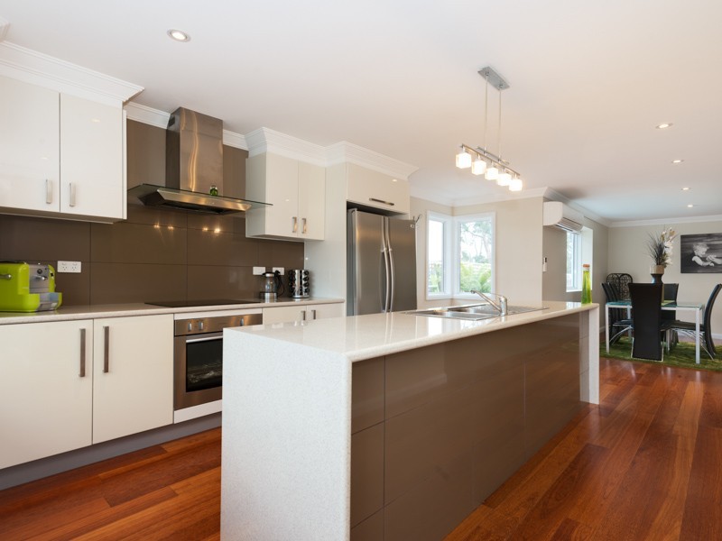 11 Kuru Road, Seven Mile Beach TAS 7170