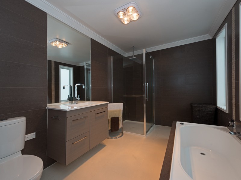 11 Kuru Road, Seven Mile Beach TAS 7170