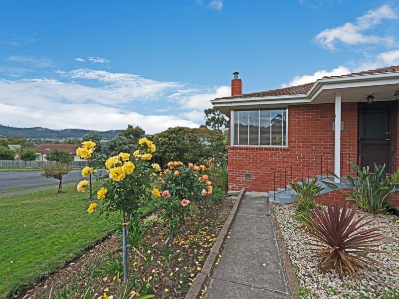 6 Duntroon Drive, Rokeby TAS 7019