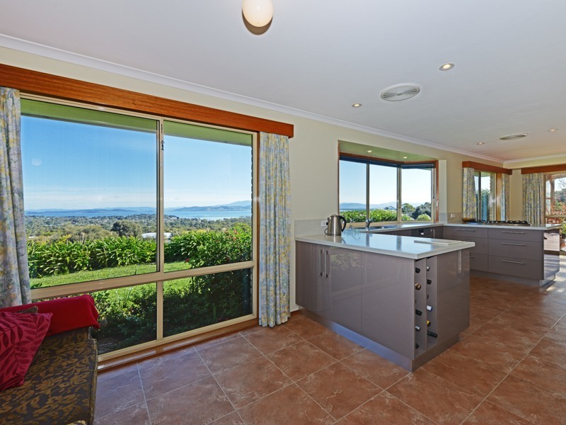 4 Whitefoord Parade, Dodges Ferry TAS 7173