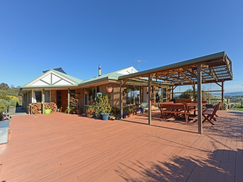 4 Whitefoord Parade, Dodges Ferry TAS 7173