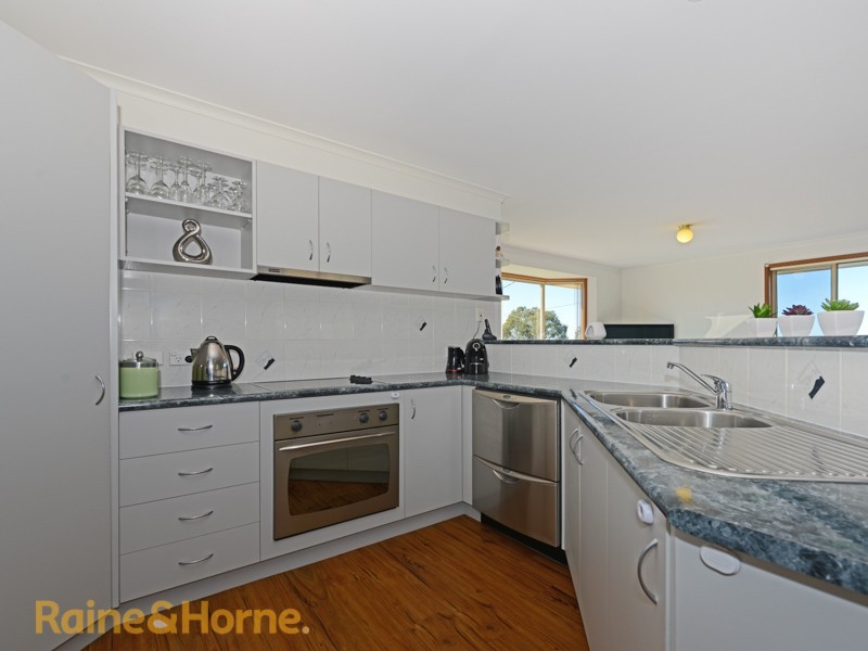 42 Bourbon Avenue, Richmond TAS 7025