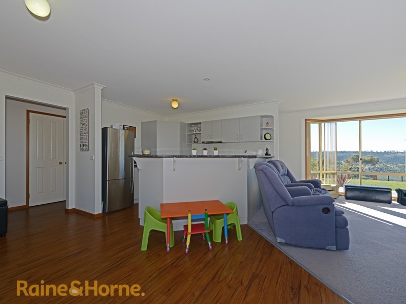 42 Bourbon Avenue, Richmond TAS 7025