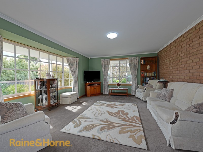 12 Sunways Avenue, Seven Mile Beach TAS 7170