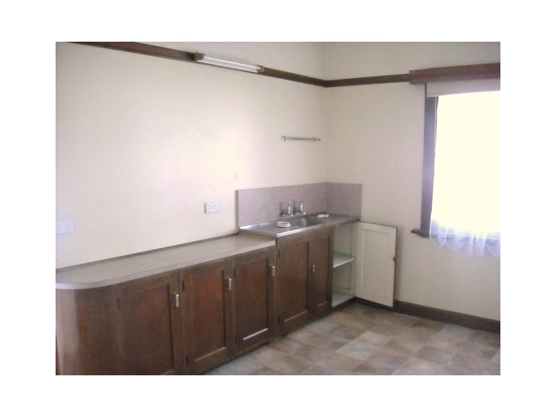 3 Park Road, Lindisfarne TAS 7015