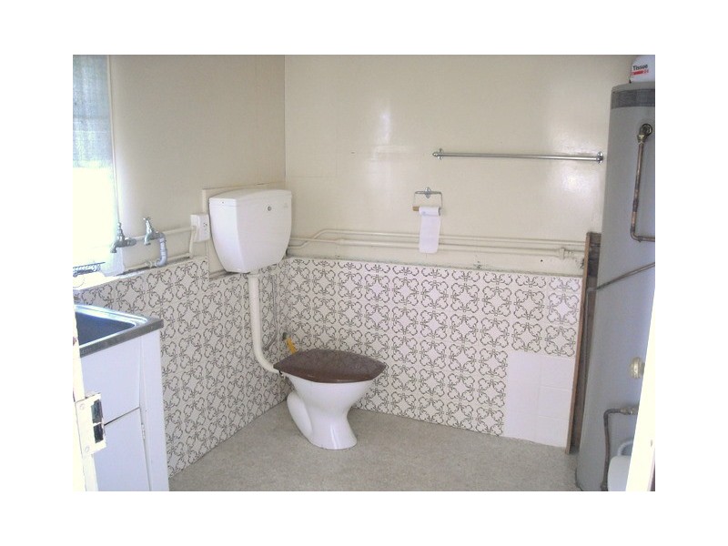 3 Park Road, Lindisfarne TAS 7015