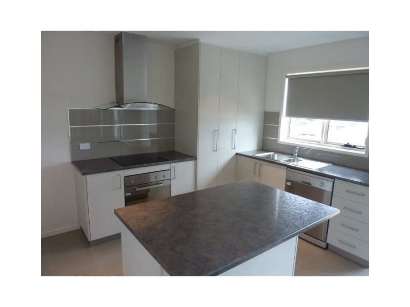 2/35 Cavenor Drive, Oakdowns TAS 7019