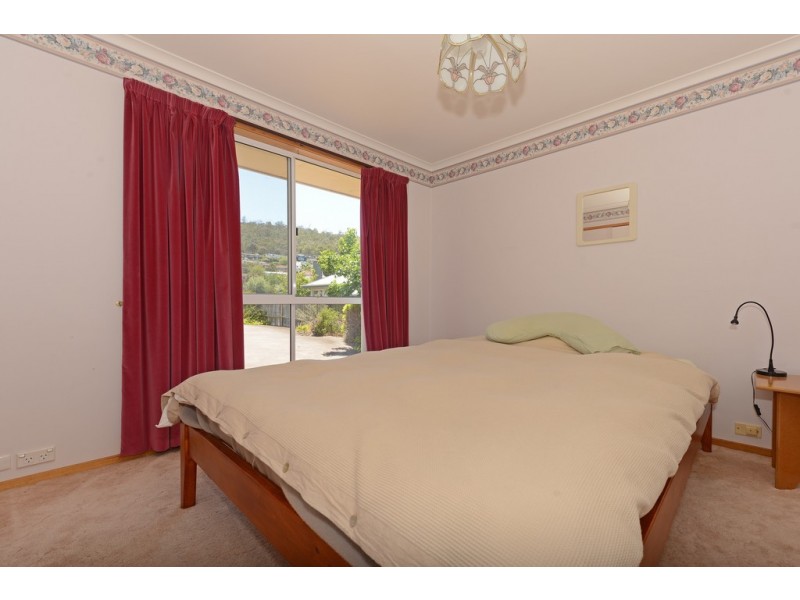 2/57 Hill Street, Bellerive TAS 7018