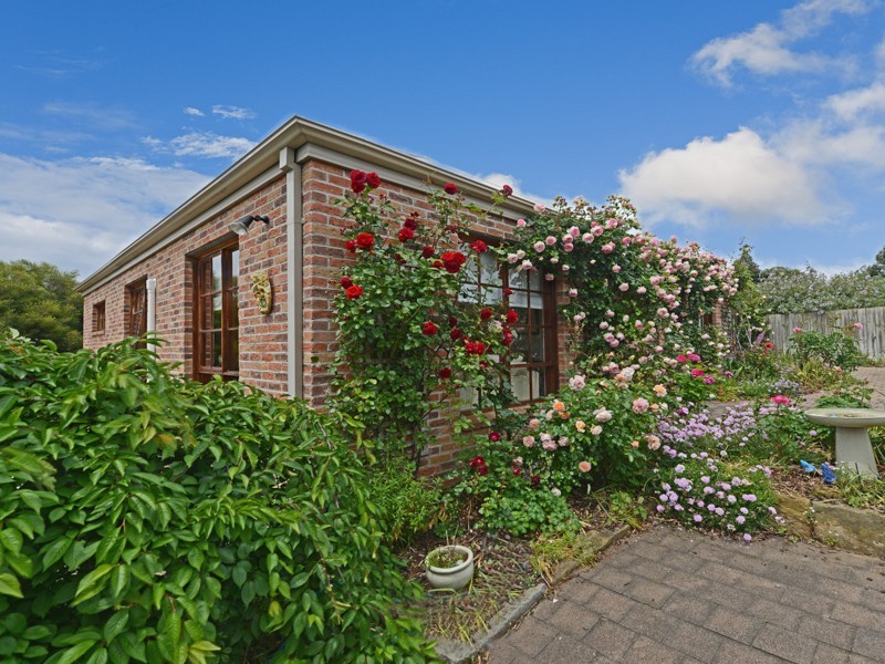 2/9 Cosgrove Drive, Richmond TAS 7025