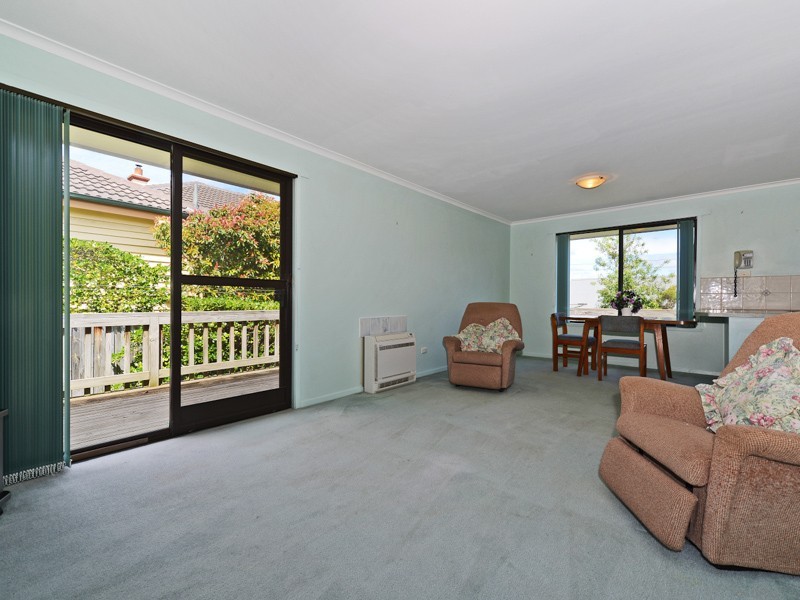 3/115 Derwent Avenue, Lindisfarne TAS 7015