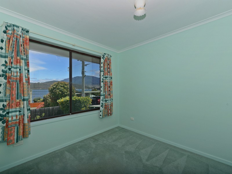 3/115 Derwent Avenue, Lindisfarne TAS 7015