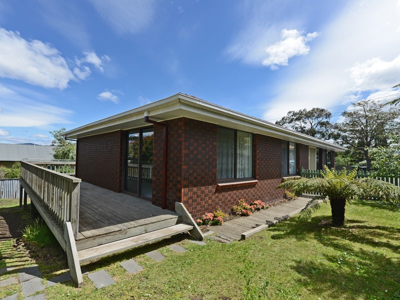 3/115 Derwent Avenue, Lindisfarne TAS 7015