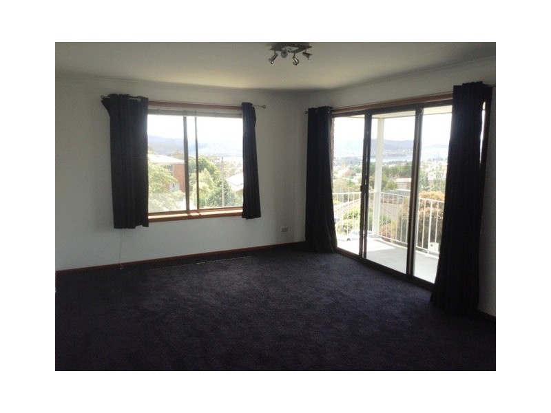 1/16 Mirool Place, Moonah TAS 7009