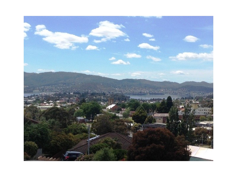 1/16 Mirool Place, Moonah TAS 7009