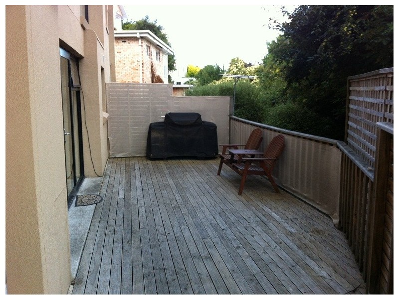 6/3 Norfolk Cres, Sandy Bay TAS 7005