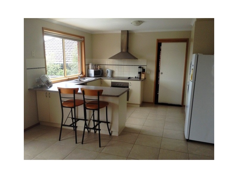 2/31 Raleigh Court, Howrah TAS 7018