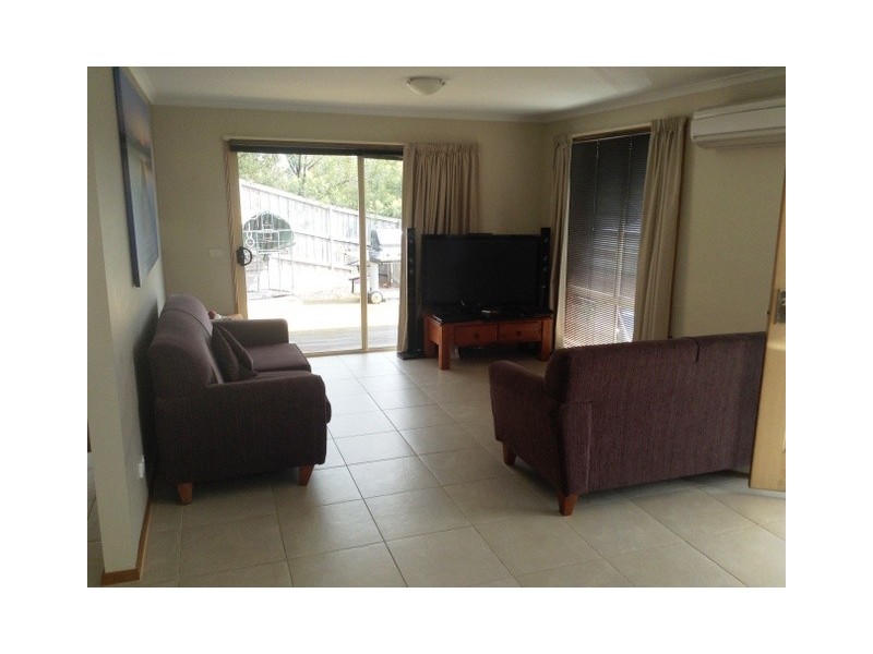 2/31 Raleigh Court, Howrah TAS 7018