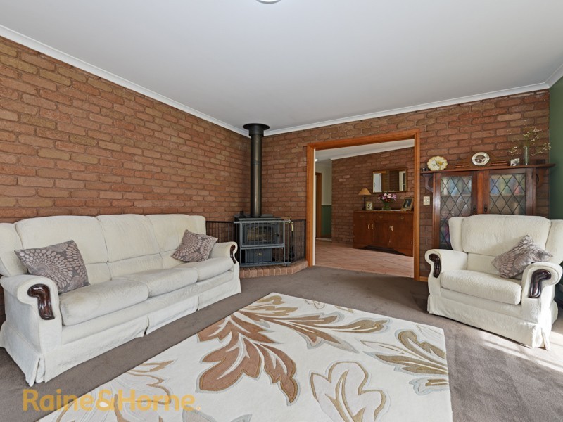 12 Sunways Avenue, Seven Mile Beach TAS 7170