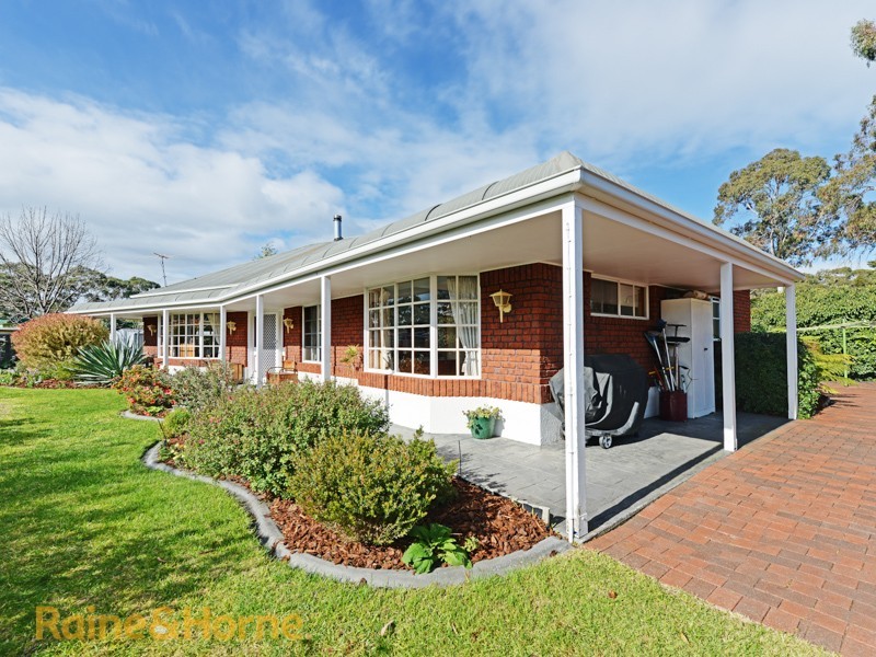 12 Sunways Avenue, Seven Mile Beach TAS 7170