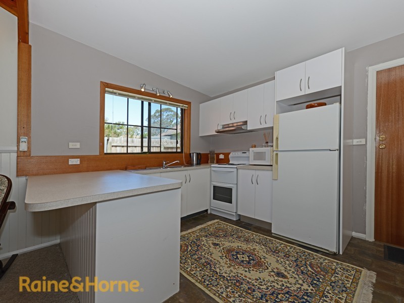 11 Bisdee Street, South Arm TAS 7022