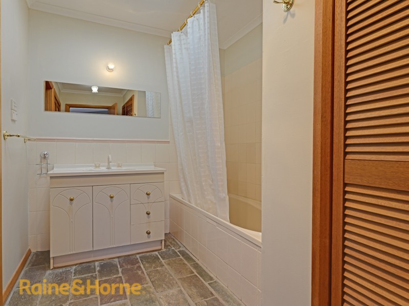 11 Bisdee Street, South Arm TAS 7022