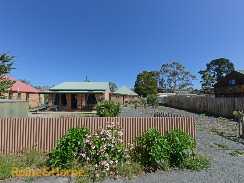 11 Bisdee Street, South Arm TAS 7022