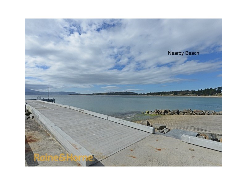 11 Bisdee Street, South Arm TAS 7022