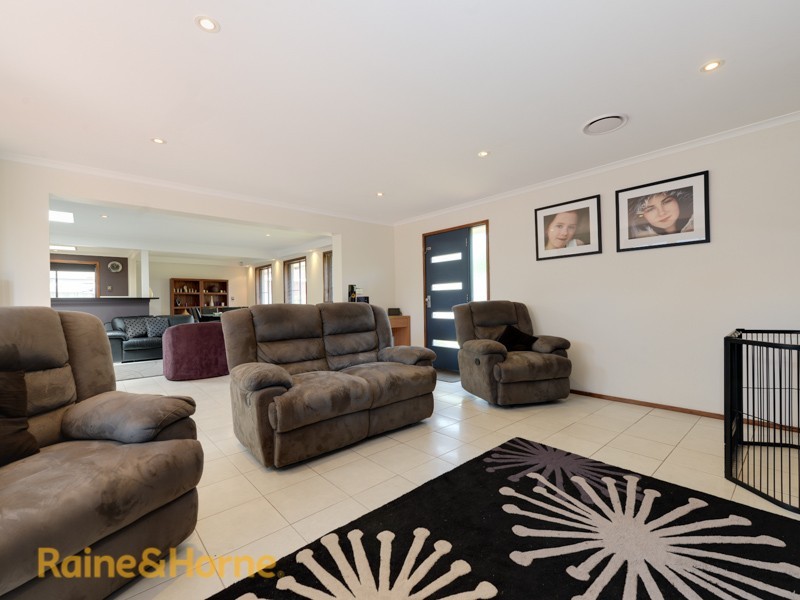 13 Winston Avenue, Seven Mile Beach TAS 7170