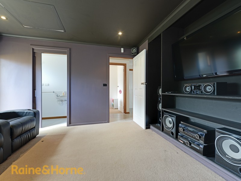 13 Winston Avenue, Seven Mile Beach TAS 7170
