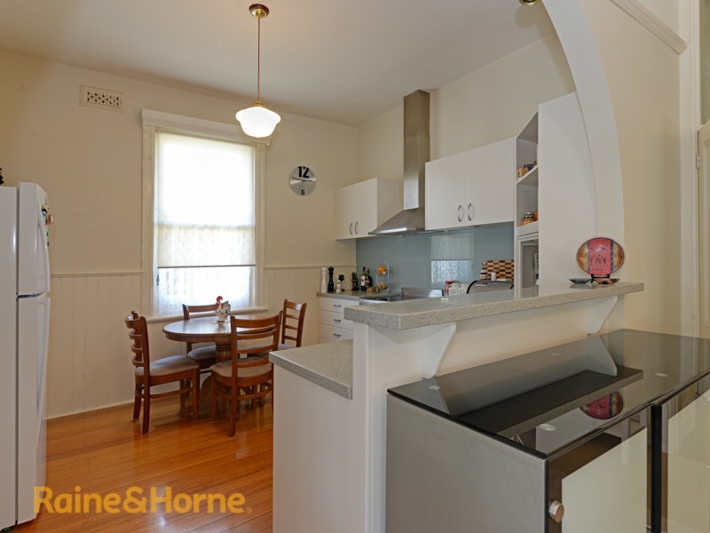 8 Clarence Street, Bellerive TAS 7018