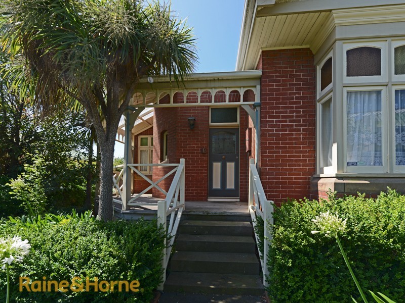 8 Clarence Street, Bellerive TAS 7018