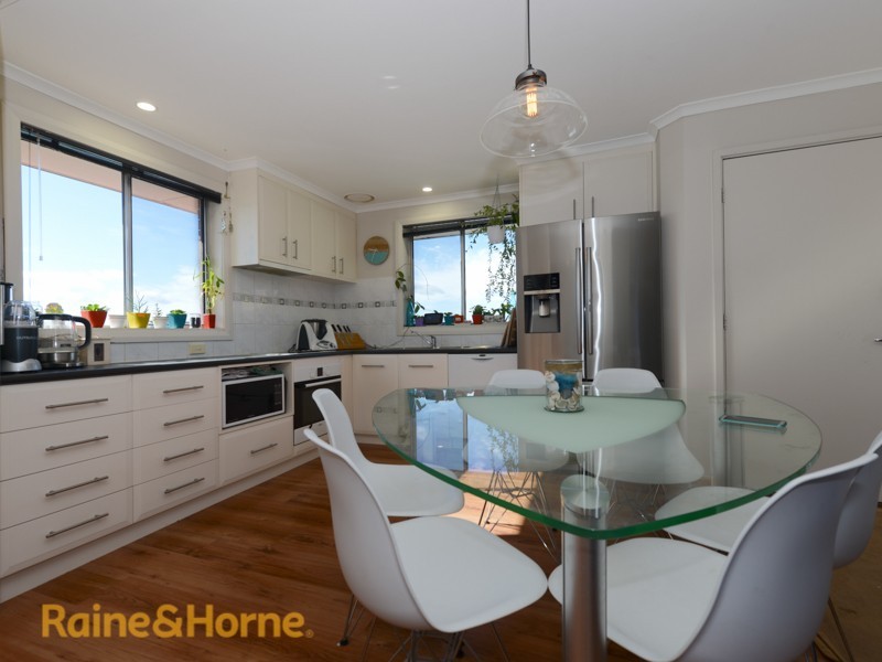 12 Duntroon Drive, Rokeby TAS 7019