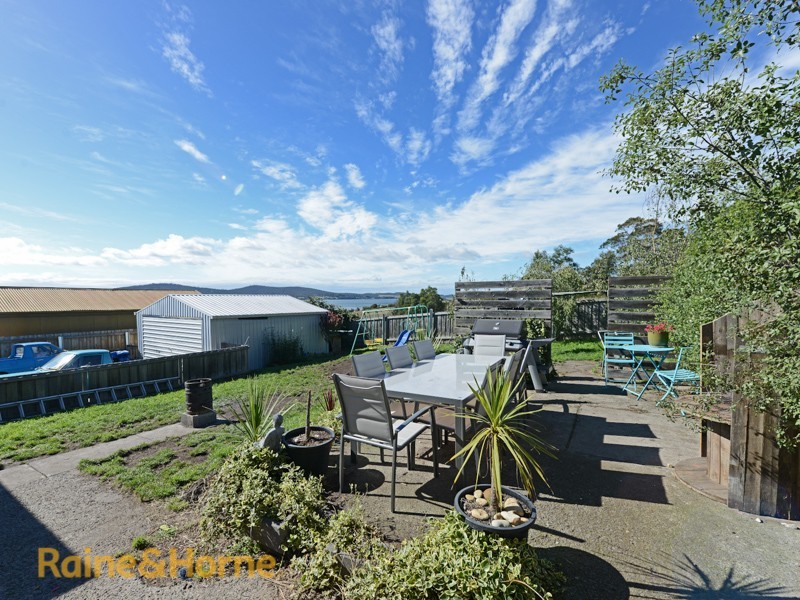12 Duntroon Drive, Rokeby TAS 7019
