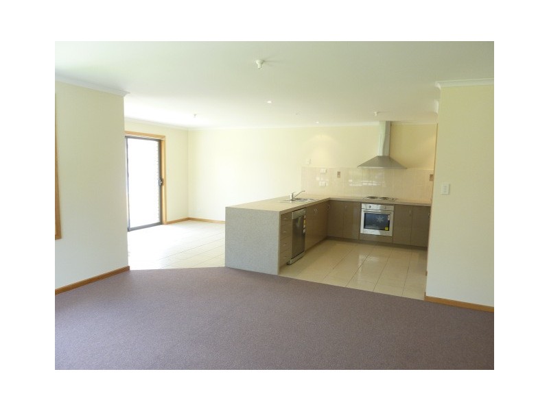 28 Hawthorn Drive, Kingston TAS 7050