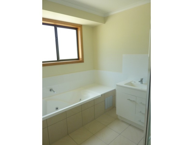 28 Hawthorn Drive, Kingston TAS 7050