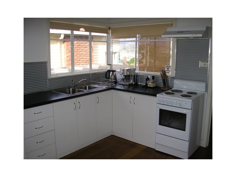 42 East Derwent Highway, Rose Bay TAS 7015