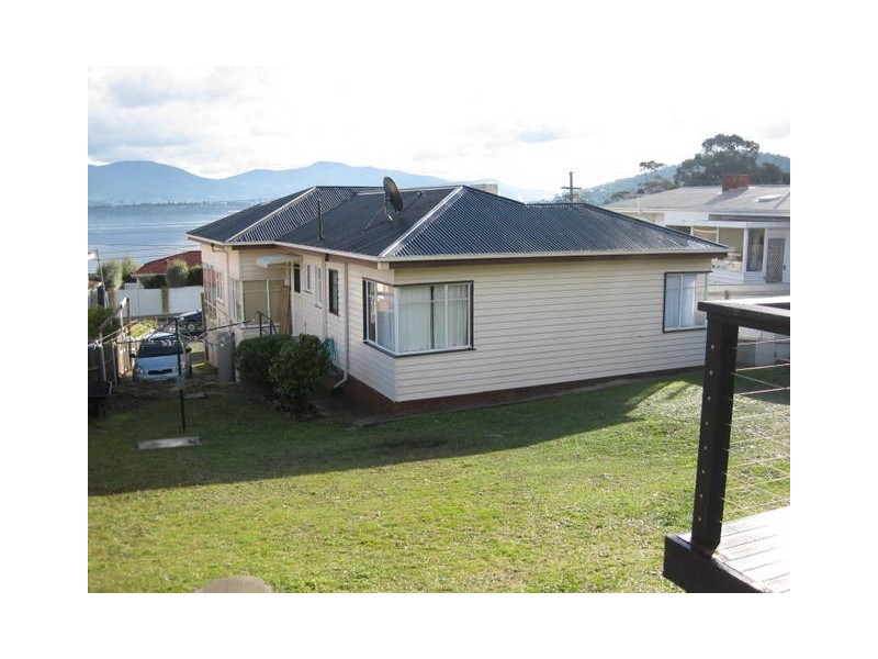42 East Derwent Highway, Rose Bay TAS 7015