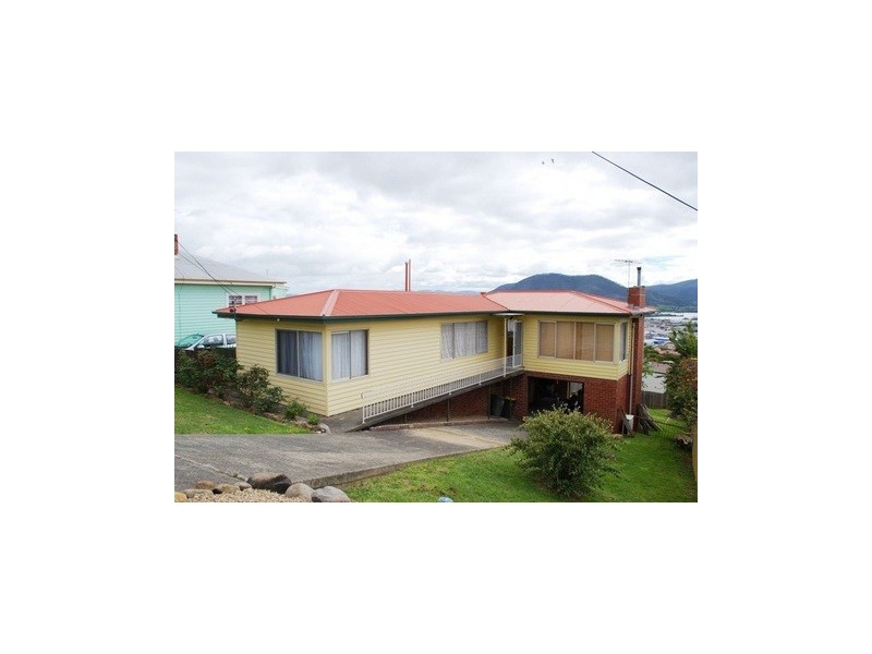 3 Beverley Grove, West Moonah TAS 7009