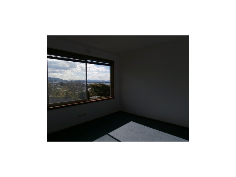 3 Beverley Grove, West Moonah TAS 7009