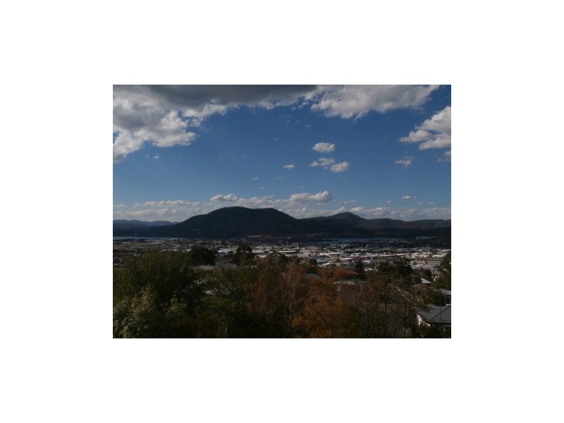 3 Beverley Grove, West Moonah TAS 7009