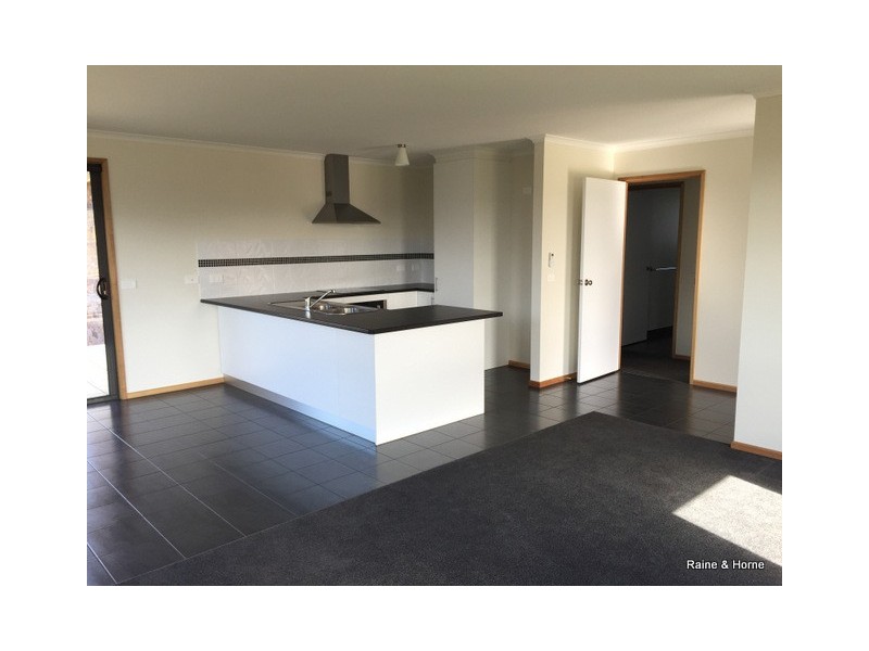 44 Camrise Drive, Cambridge TAS 7170