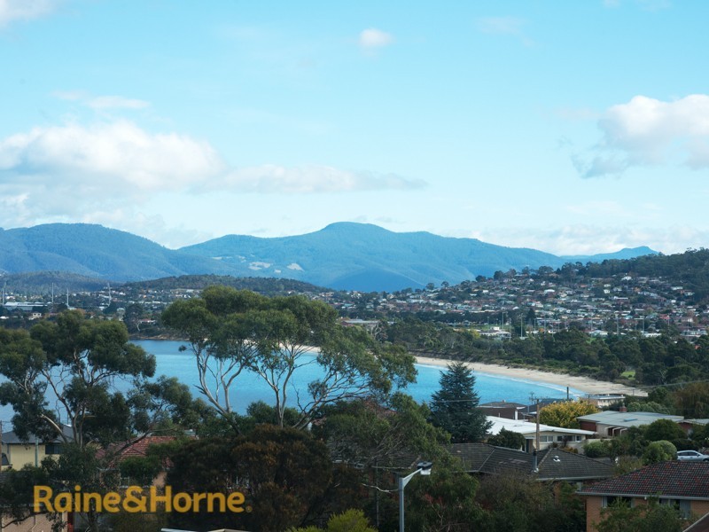 2/459 Oceana Drive, Howrah TAS 7018