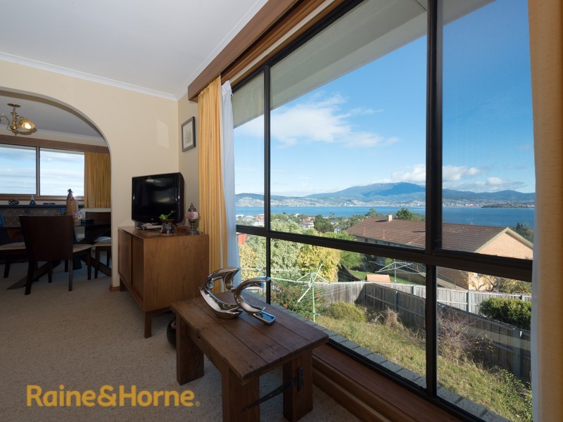 2/459 Oceana Drive, Howrah TAS 7018
