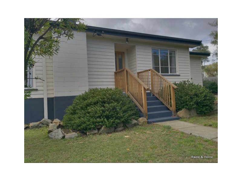 1a Erebus Street, Warrane TAS 7018