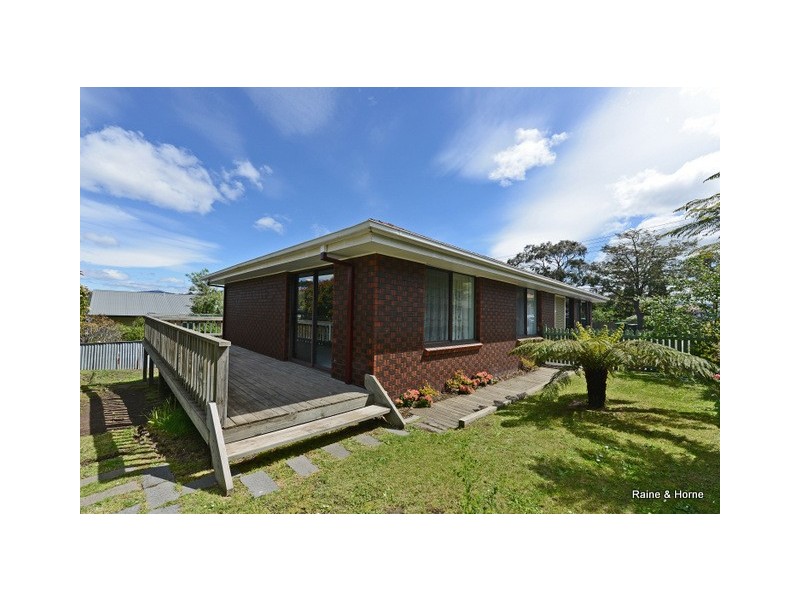 3/115 Derwent Avenue, Lindisfarne TAS 7015