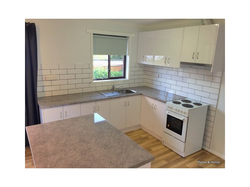 3/115 Derwent Avenue, Lindisfarne TAS 7015