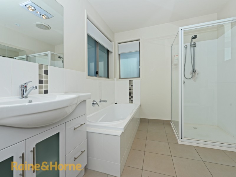 2/20 Glebe Hill Road, Howrah TAS 7018