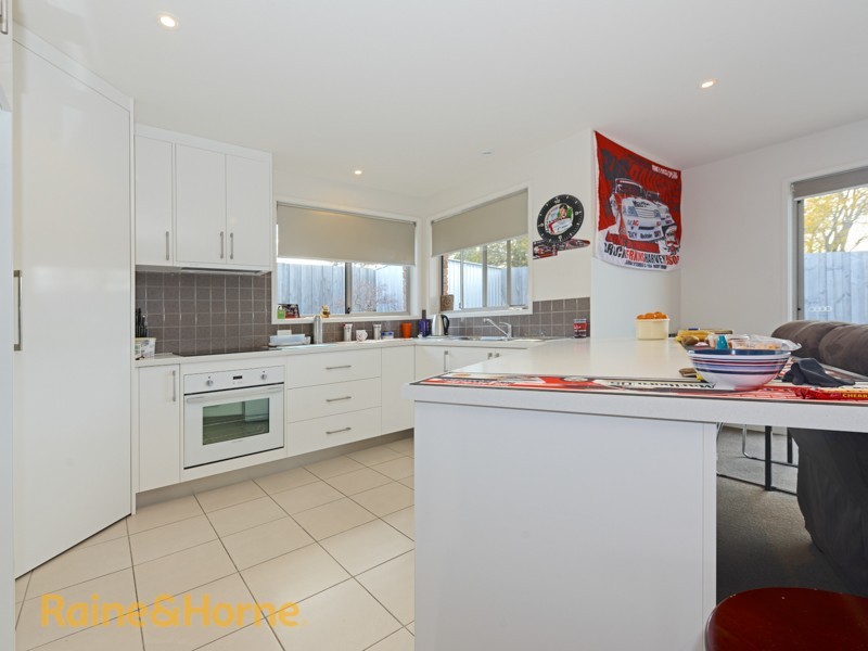 2/20 Glebe Hill Road, Howrah TAS 7018