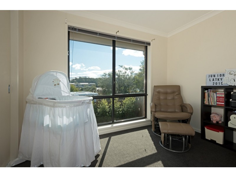 2/4 La Perouse Street, Warrane TAS 7018