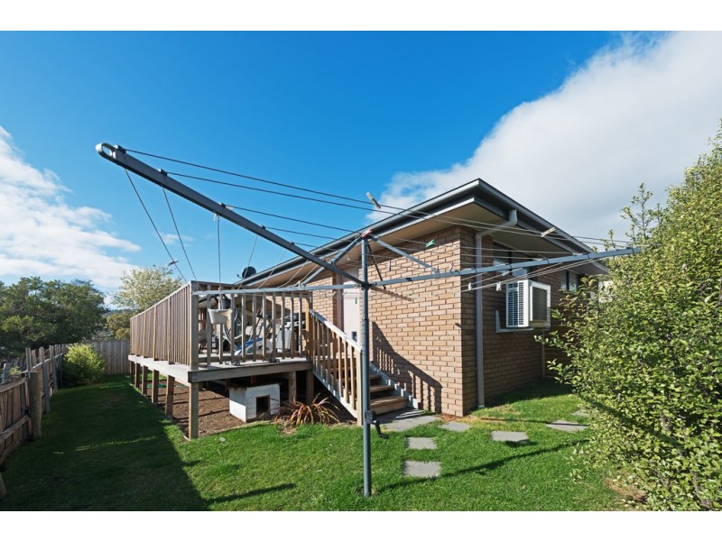 2/4 La Perouse Street, Warrane TAS 7018